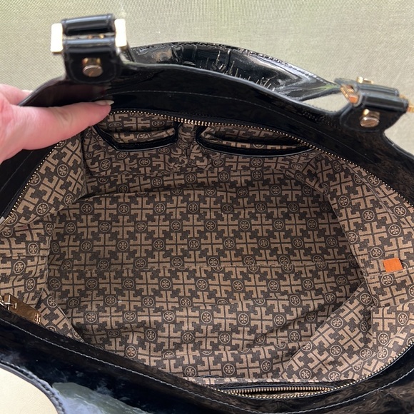 TORY BURCH crackled leather bag - Picture 10 of 10